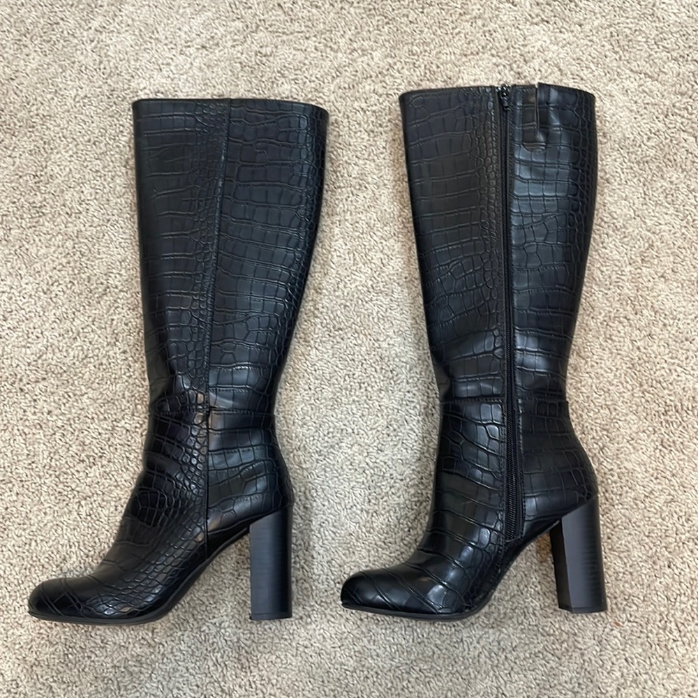 Black Knee Heeled Boots
